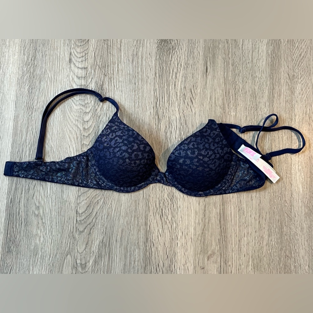 Bra 32A - PINK by Victoria Secret.
